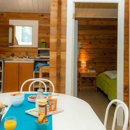 Aqua Viva Campsite *